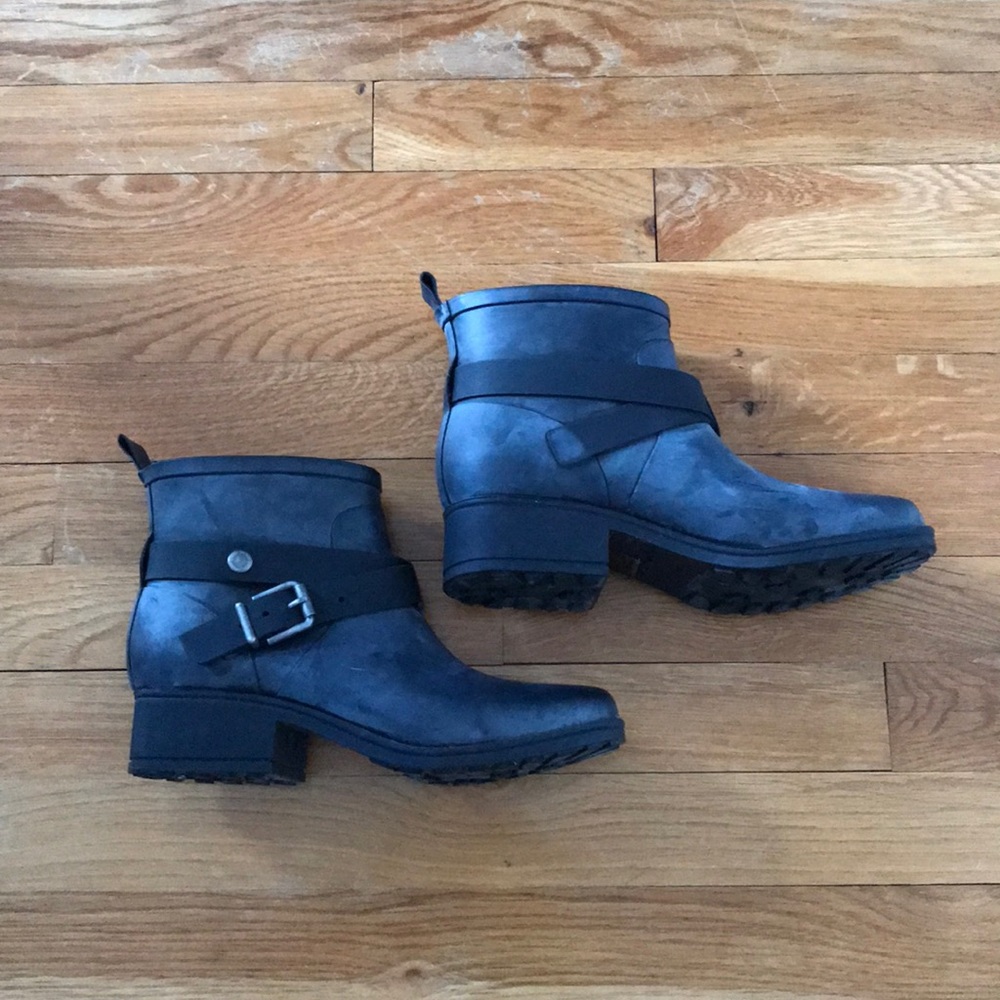 NWOT Lucky Brand Rubber Booties